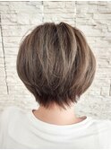 丸みのあるショートヘア