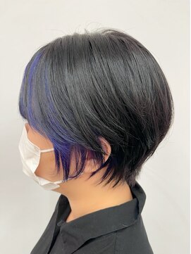 コワファースト 大分(COIFF1RST) ショートボブにインナーカラー