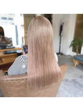 フツーロ 栄(FUTURO) プルエクステ