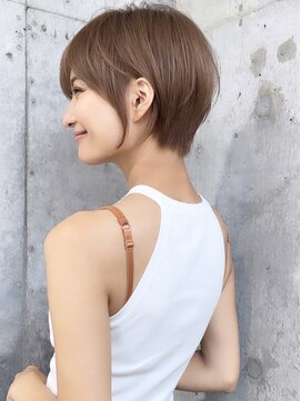 シー バイ ロンド 新宿(Sea by Lond) くびれ大人美人ショート