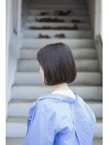髪と生活 美容室 暗すぎないアッシュブラウン