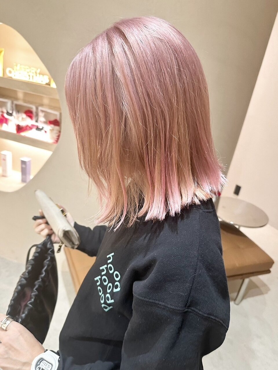 2025年-2026年冬】ミルクティーピンクの髪型・ヘアアレンジ｜人気順｜8