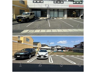 駐車場はお店の前4台と裏にもあります。