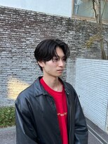 イントロバイフィーネ 渋谷(INTRO . by Fi-Ne) 【INTRO／渋谷】毛流れセンターパートニュアンスパーマ刈り上げ