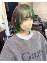 ガルボ ヘアー(garbo hair)&nbsp;インナーカラー ハイトーン大人可愛い20代30代40代