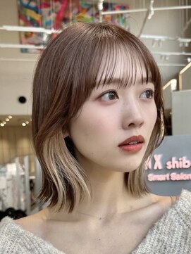 ミンクス渋谷スマートサロン(MINX shibuya smart salon) ショコラアッシュのふんわりカールイヤリングくびれボブ