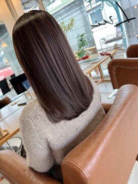 ルイス(Luis) グレイブラウン