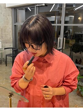 ユー(yew) 透けるダークカラー