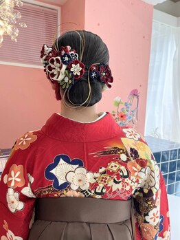 メメ(MEME)の写真/【江坂駅徒歩3分】2026年3月卒業式予約受付中です♪特別な日の準備は《MEME》へ＊プロの技術で崩れにくい◎