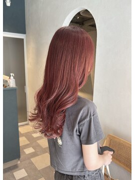 ルウ 押上(rue) 〈押上 半個室〉鮮やかピンクレッド