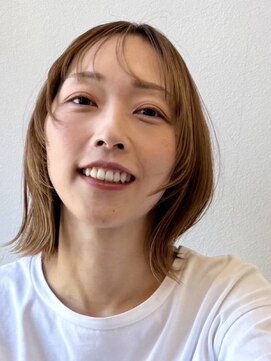 ホワイトレーベルグラ(White Label gra) 顔周りレイヤー×夏の透明感カラー