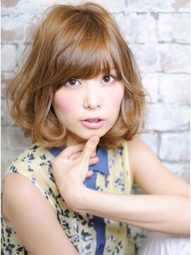 ミッシェル アフロート(michelle afloat) 骨格補正と小顔効果をつくるSHIZUOのラウンドCカーブカット