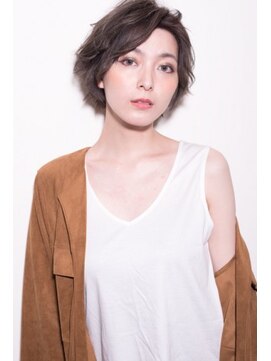 クアトロ グランシュ 川崎店(QUATRO × GranCieux) ナチュラルショート【QUATRO】