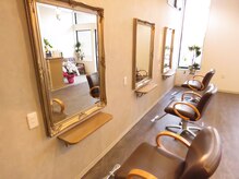 レピティエ ヘアー(repetie hair)の雰囲気（《浜松》落ち着きのある雰囲気の店内★何でもお話しできますよ♪）