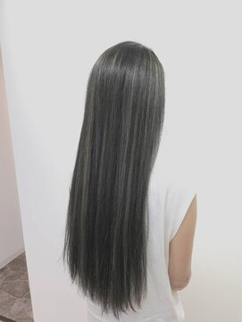 アフィナー 上大岡(Afinar) 【上大岡/Afinar】シルバー系コントラストハイライト