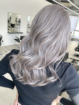 エゴル ナゴヤサカエ(ENGOL NAGOYA SAKAE) ホワイトシルバーラベンダー/ハイトーンカラー