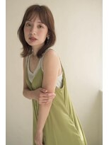 ムク 甲府(muku.)&nbsp;ミディアムヘア/斜めバング/グレージュカラー/甲府駅