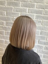 エムロード 深草店 ミルクティーベージュ / ボブ / ブリーチ