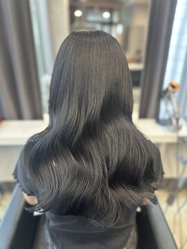 ジュエム(jouerm) greige×巻き髪