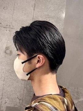 ゼル アヴェダ 大宮店(ZELE AVEDA) センターパートスタイル