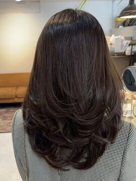 メリー オオサカ(Merly Osaka) 海外レイヤーカット/似合わせカット