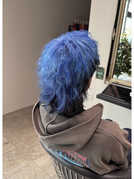 ガレリアエレガンテ 西尾店(GALLARIAElegante) ・ウルフヘアブリーチカラーブルー・