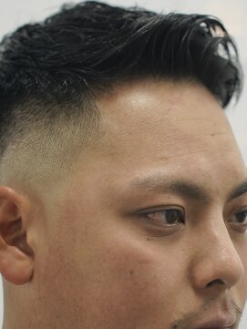 メリケンバーバーショップ コウベ(MERICAN BARBERSHOP KOBE) メンズカットバーバースタイルN1