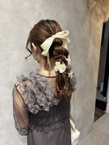 ヘアーメイクチック(HAIR MAKE CHiC) 編みおろしアレンジ