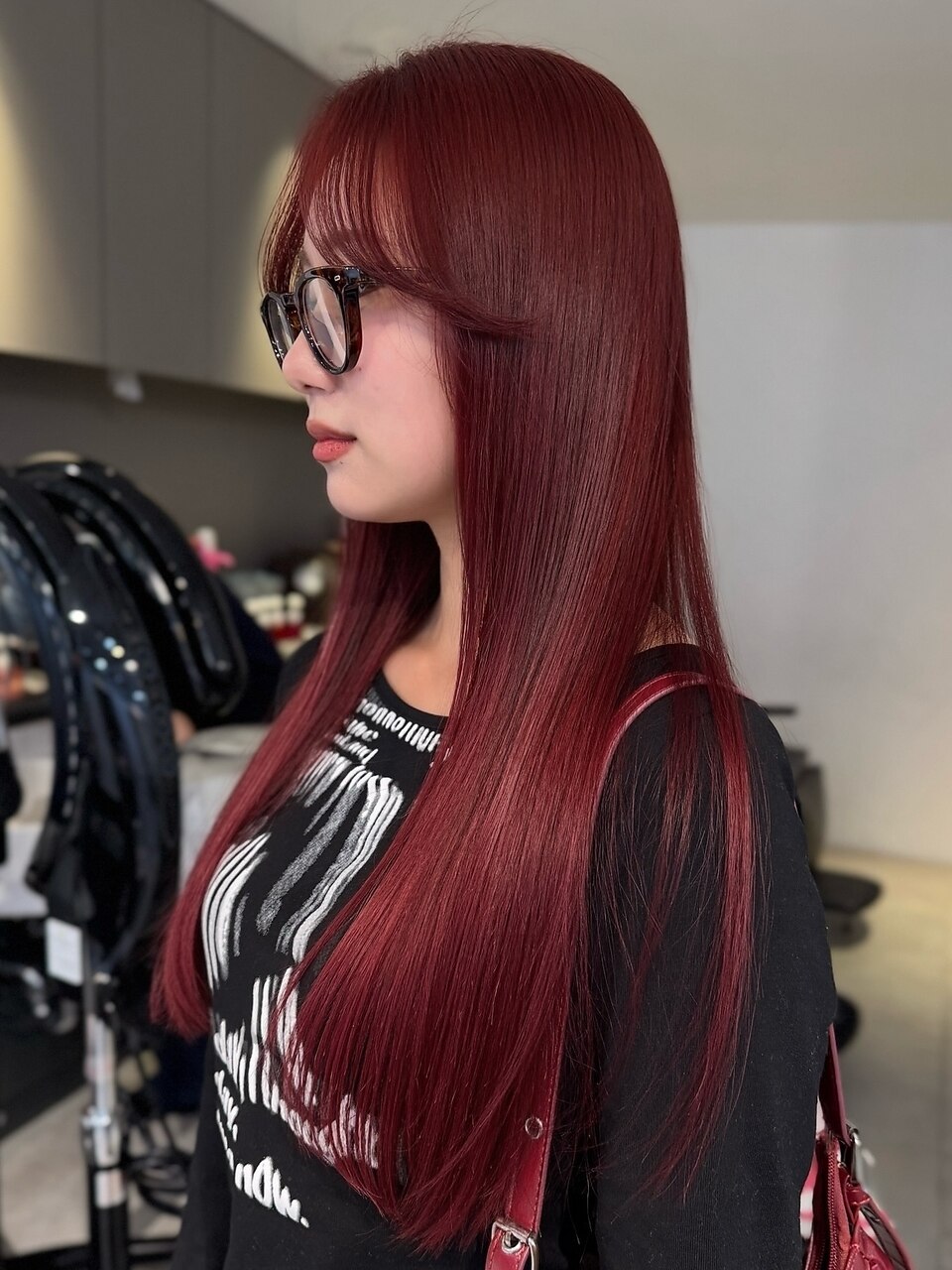 2026年秋】ダークレッドの髪型・ヘアアレンジ｜人気順｜ホットペッパー