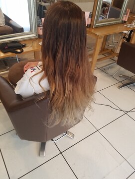 ウィービーパセリ atre川越店(WE BE PARSLEY) ナチュラルグラデーションカラー　【担当富樫直樹】