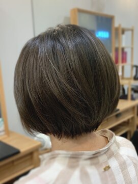 グラッシー センター北店(GLASSI) 【GLASSI】大人かわいい小顔ショート★デザインカラー★髪質改善