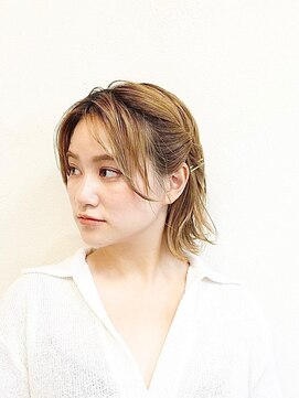 ナツヤ(NATSUYA) 簡単ハーフアップ風アレンジ