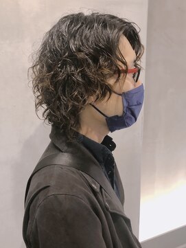 フランクスバーバーリザーブ 人形町店(FRANK’S BARBER RESERVE) スパイラルウルフカット　y