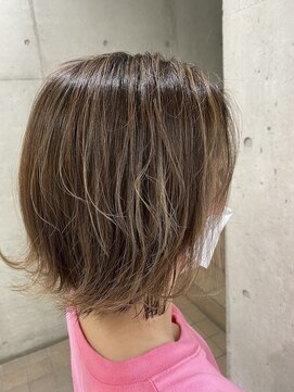 アキオドットヘアー(AKIO.hair) 立体感倍増!オシャレデザインハイライト外ハネボブ