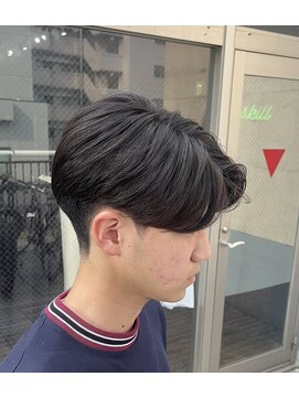 スキル(SKILL) センターパート/ニュアンスパーマ/メンズ縮毛矯正/パーマ落とし