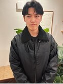 センターパートウルフ