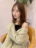 ボタン シブヤ(VOTAN SHIBUYA) ベージュ/韓国ヘア/渋谷/レイヤー/顔まわり/前髪