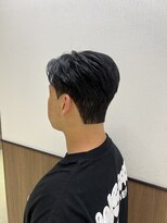 ステージ(STAGE)&nbsp;ダウンパーマ　韓国メンズヘア　カルマパーマ　センターパート