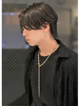 ノイセル 心斎橋(Noisyle) キレイめ韓国センターパートウルフ