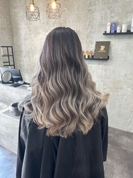 エピ(epi) 髪質改善/レイヤー/ハイライト/縮毛矯正/20代/30代/40代