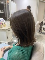 ガーデン バイ イル(GARDEN by illu Co.Ltd)&nbsp;切りっぱなし外ハネベージュカラー♪