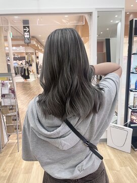 キセイ イオンモール新利府北館店(KISEI) ハイライトカラー×グレージュ