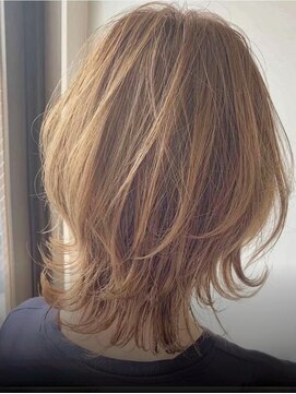 チャーリーズ マーケット(charlie's market) 大人かわいい小顔外ハネウルフレイヤー 20代30代40代/銀座