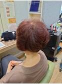 大人可愛いくせ毛風パーマ丸みショートボブブリーチなしベージュ