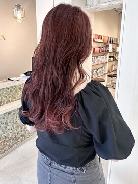 フランシス(Francis.) 艶カラーロングスタイル