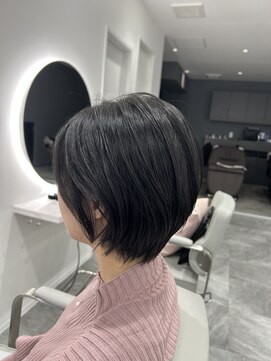 リュール バイ ヘッドライト 北千住店(lueur by HEADLIGHT) ショートボブ×小顔見せ