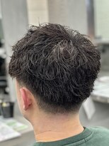 オーバルバイアピッシュ(OVARL by apish)&nbsp;シャドウパーマ/テーパーフェード/メンズパーマ