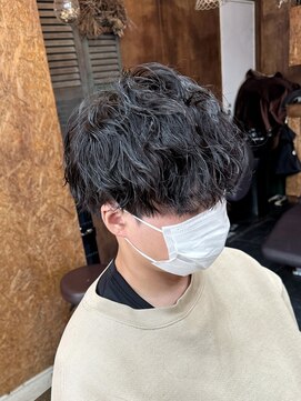 コモレビ(komorebi) 【山本智文】ルーズシャドウパーマメンズマッシュ