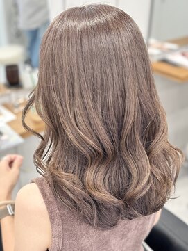 バルべス トーキョー(BARBES TOKYO) 柔らかモカベージュのくびれスタイル【和泉】