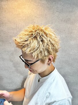 ジーナ 天神(Zina) スパイキーショート